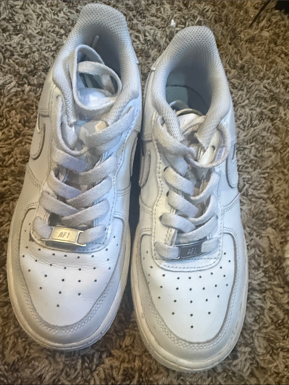 Nike White Kids Sneakers with AE1 Lace Tag